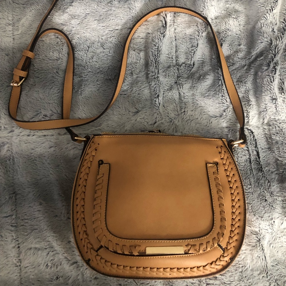 Tan shoulder bag purse